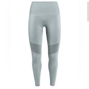 Icebreaker Cool Lite base layer seamless no-itch